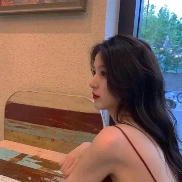 赞先生与找钱华